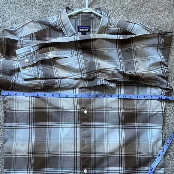 Patagonia Men's Long-Sleeved Fezzman Button Down | Size Large - Picture 10 of 11